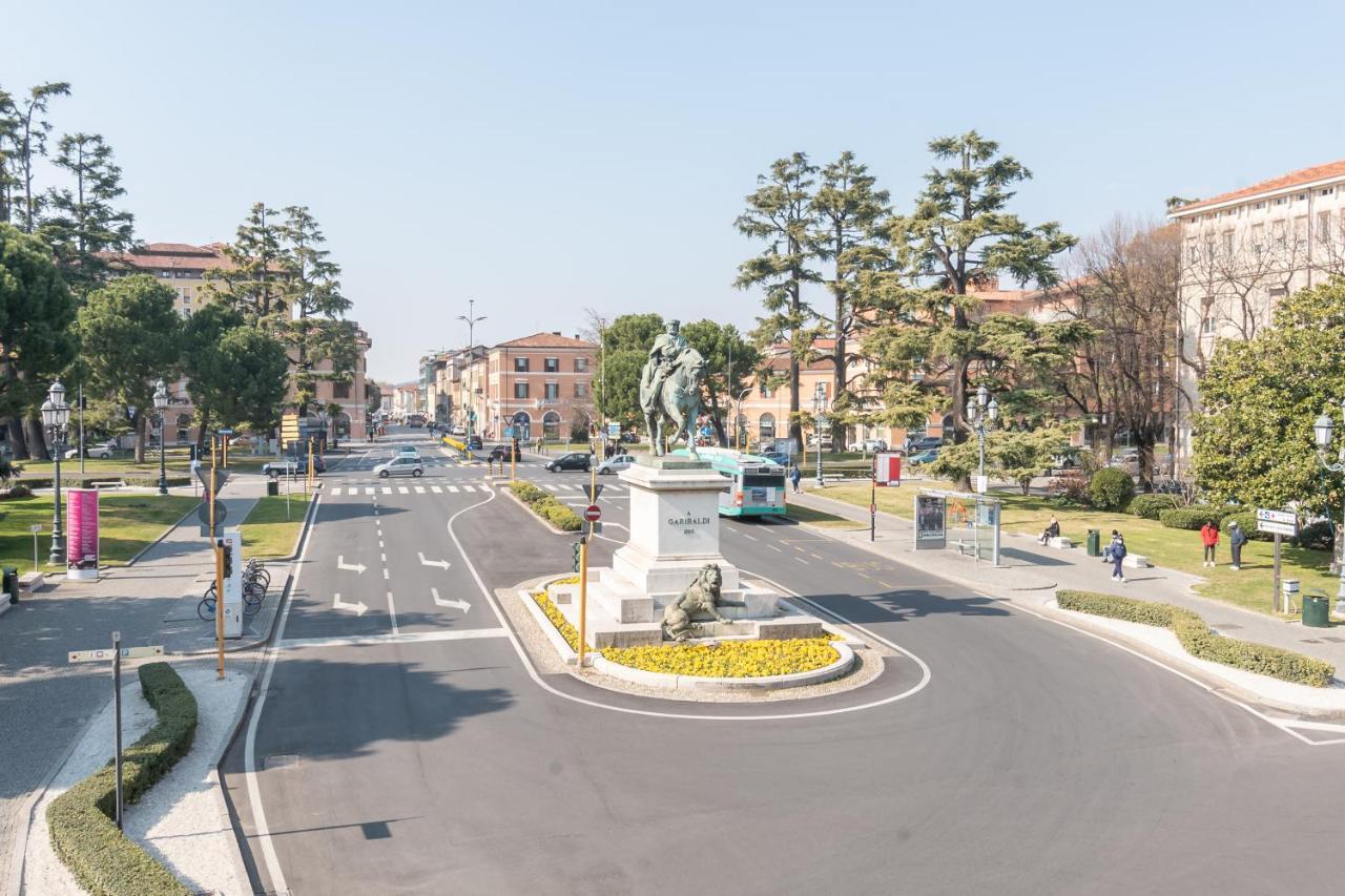Appartamento Piazza Garibaldi - F&L Apartment Брешія Екстер'єр фото